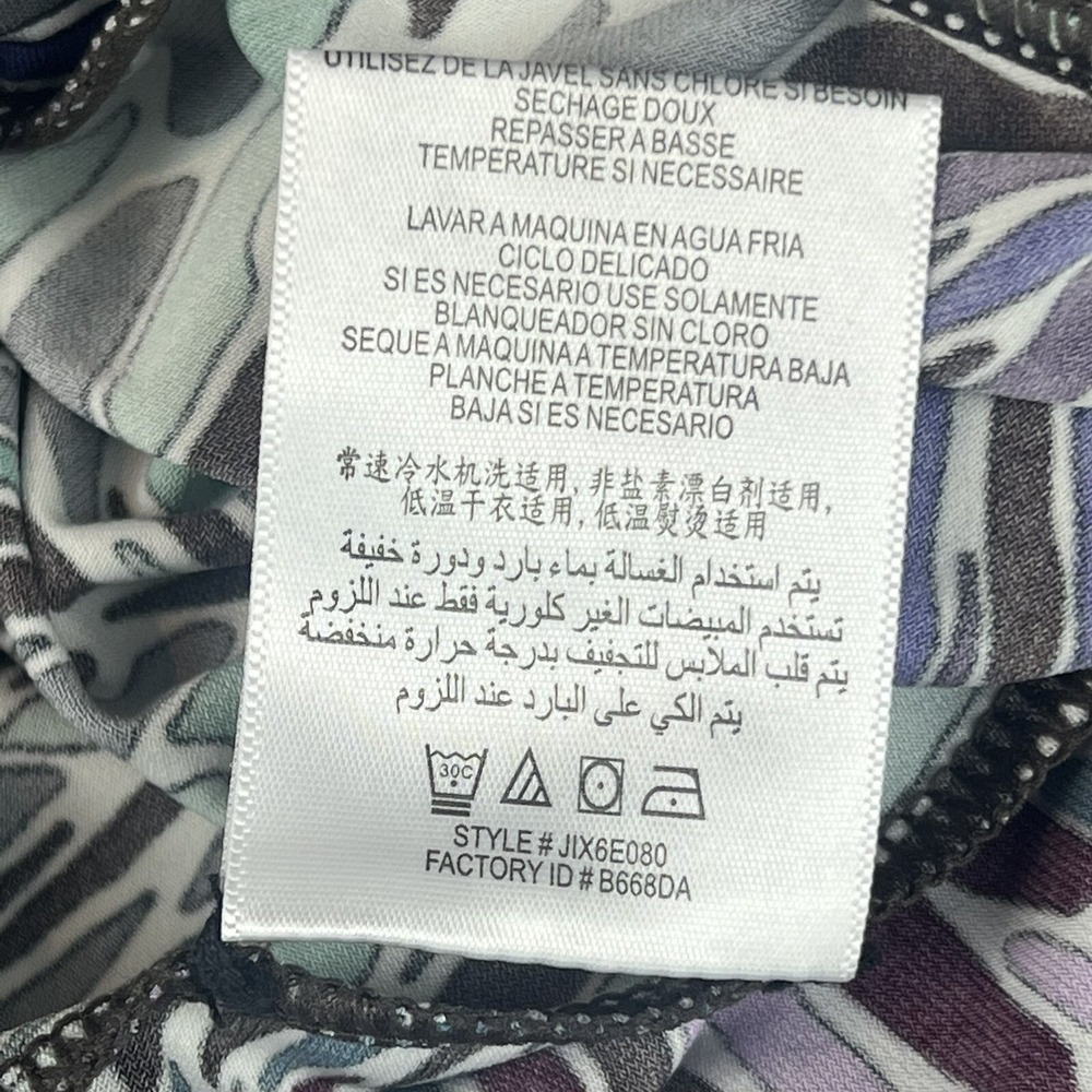 BCBGMaxazria Halter Dress Women's Size XS Babydoll Purple Graphic Print NWT - Picture 9 of 9